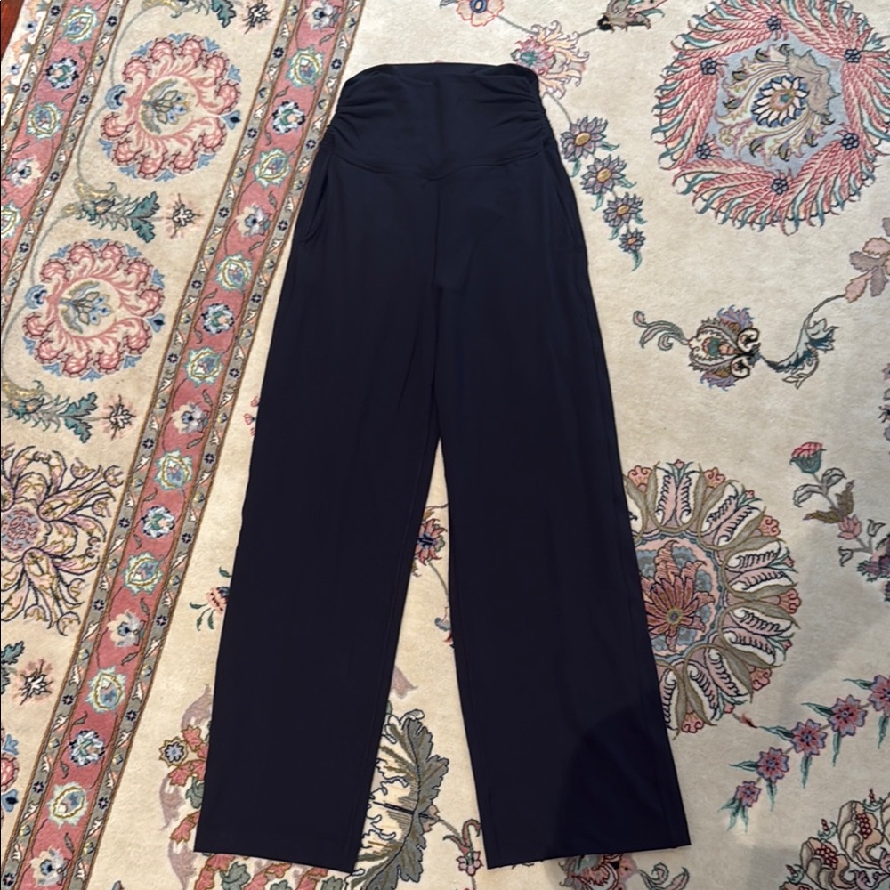 Lululemon high waisted leggings with a straight leg